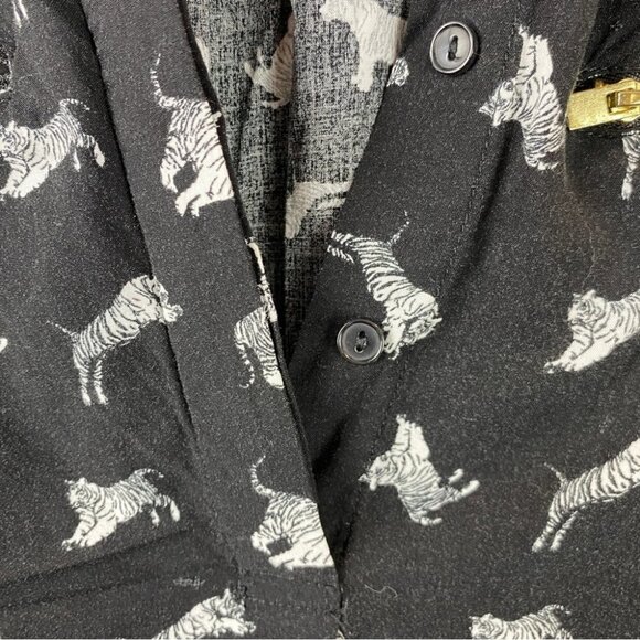 Mandee Casual Novelty Tiger Printed Roll Tab Sleeve Blouse Large Black - Picture 4 of 8